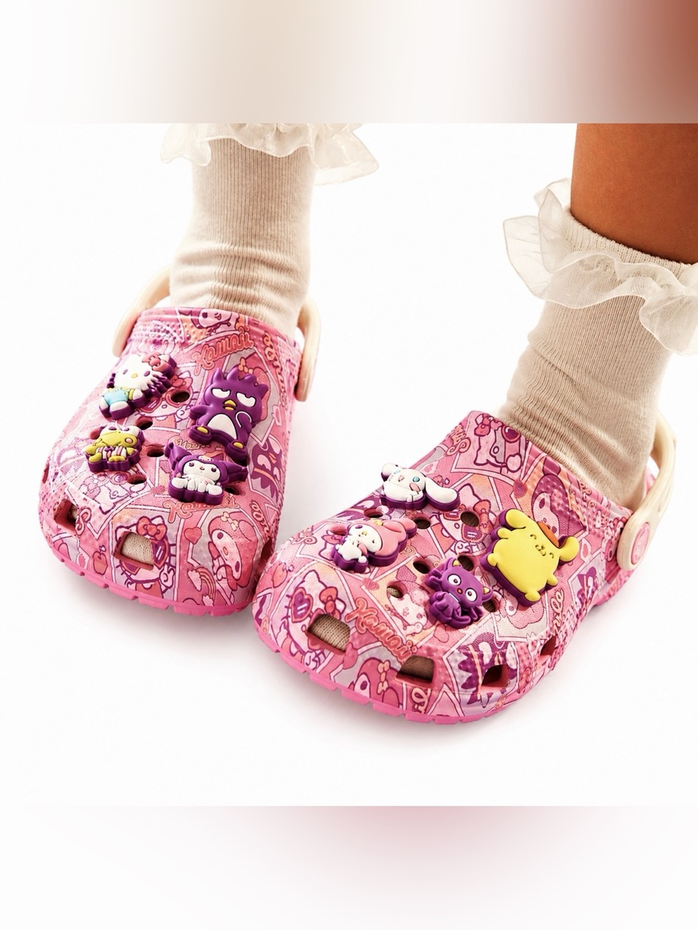 CROCS x Hello Kitty & Friends Sanrio Clog - J6 Fits Women’s Size 8 - NWT